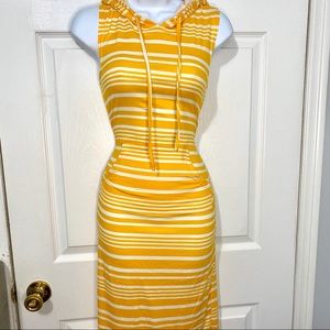 NWOT✨ Hooded Yellow Striped Dress